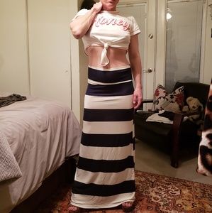 Skirt navy blue and white striped